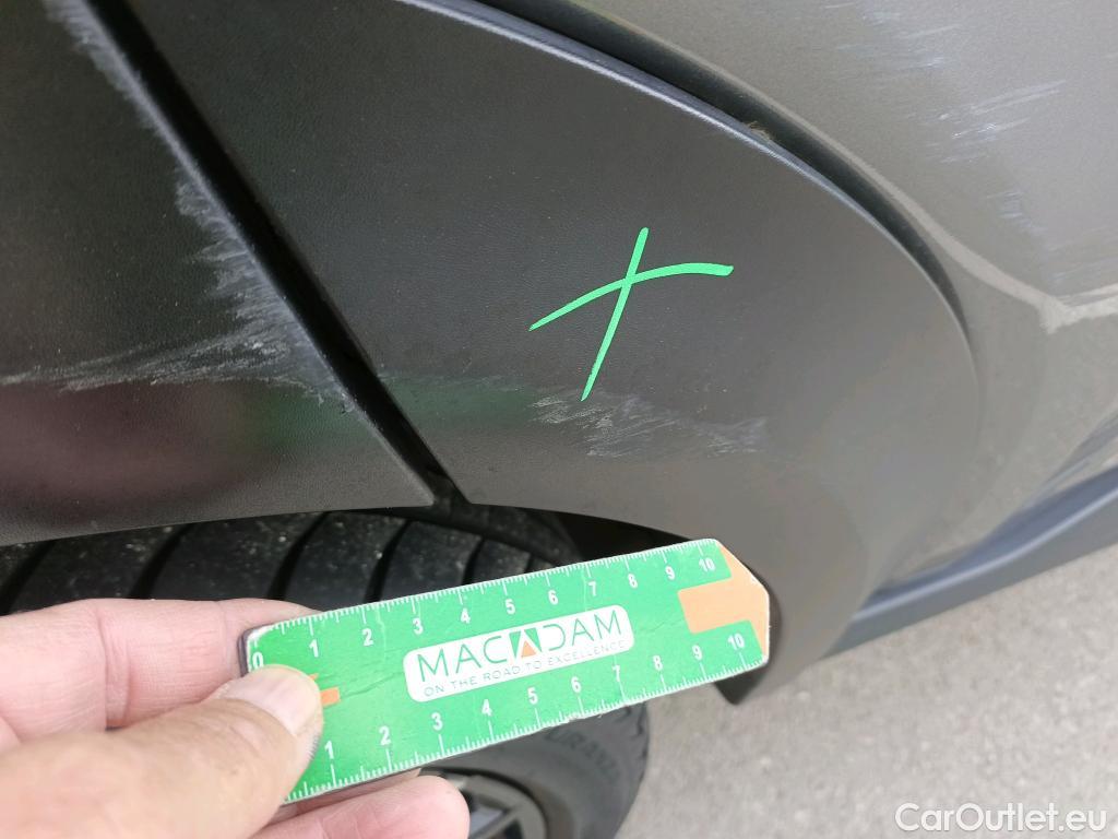  Nissan  Juke NISSAN  / 2019 / 5P / crossover DIG-T 84 kW N-Design Chic #12