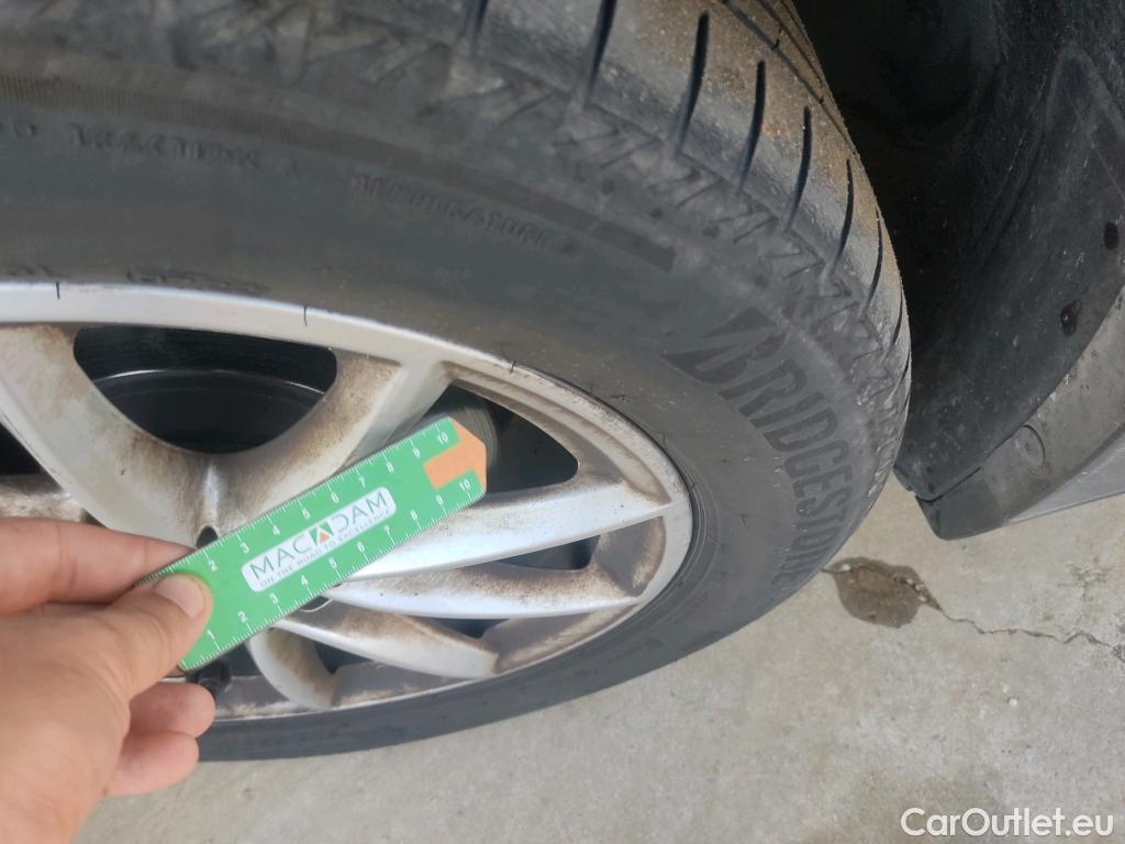  Bmw  X1 BMW  / 2019 / 5P / todoterreno sDrive16d Business #18