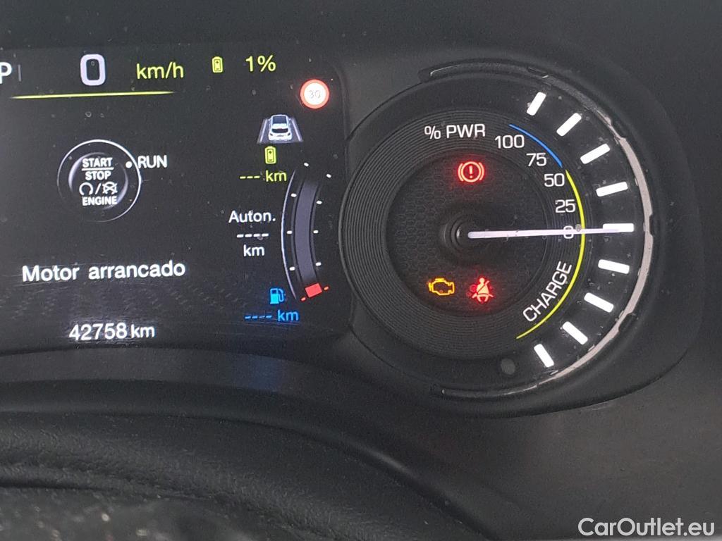  Jeep  Patriot JEEP Renegade / 2014 / 5P / todoterreno S 1.3 PHEV 177kW (240CV) AT AWD (AC) #36