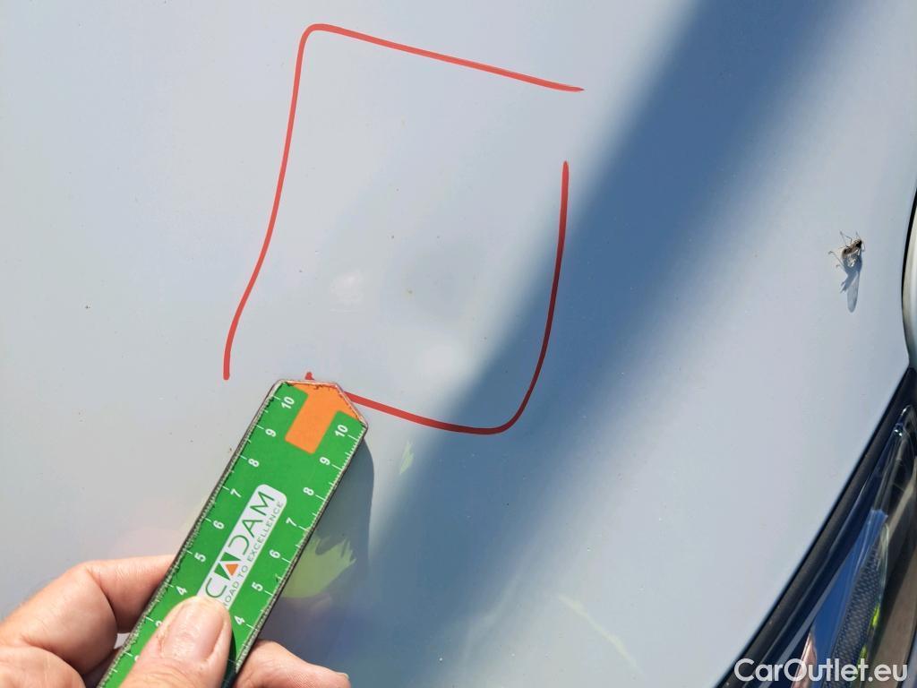  Hyundai   Ioniq HYUNDAI / 2019 / 5P / berlina con portón 1.6 GDI PHEV Klass DCT #7