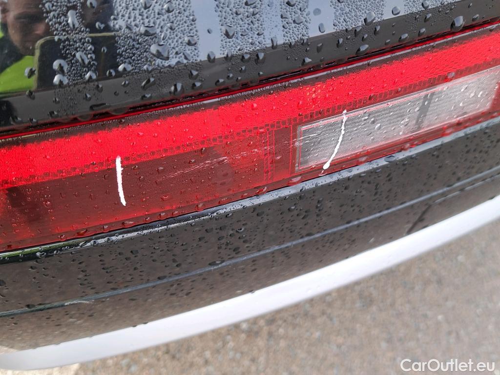  Audi  Q5 AUDI  / 2016 / 5P / todoterreno Design 35 TDI 120kW S tronic (AC) #2