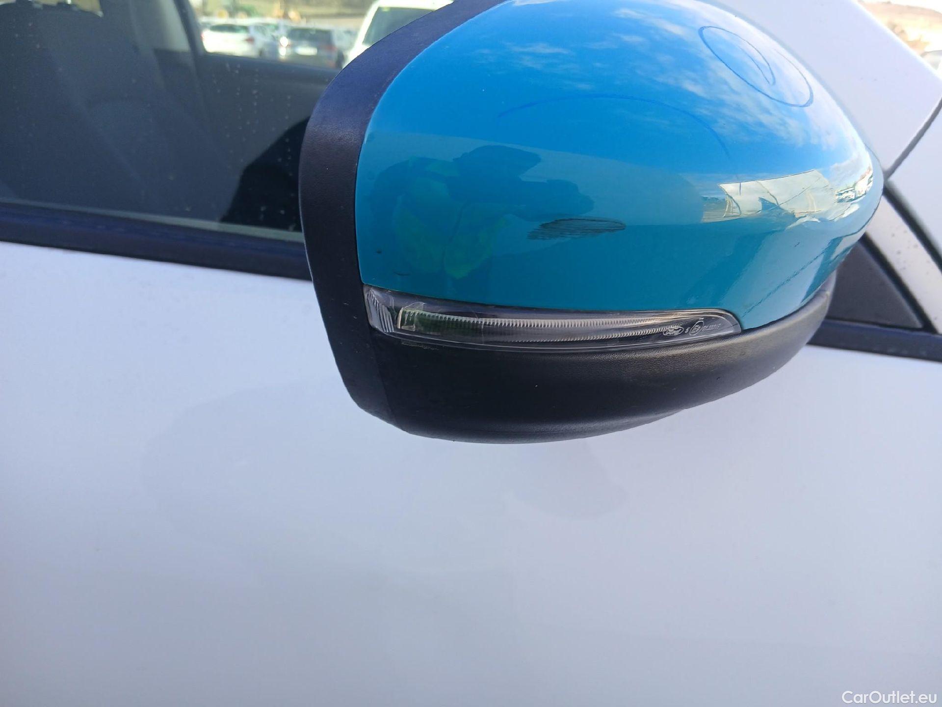  Ford  Kuga FORD  / 2019 / 5P / todoterreno Titanium 2.5 Duratec PHEV 165kW Auto #25