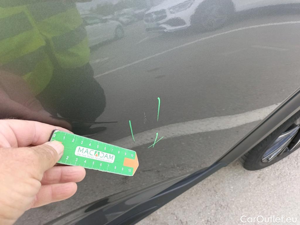  Nissan  Juke NISSAN  / 2019 / 5P / crossover DIG-T 84 kW N-Design Chic #6