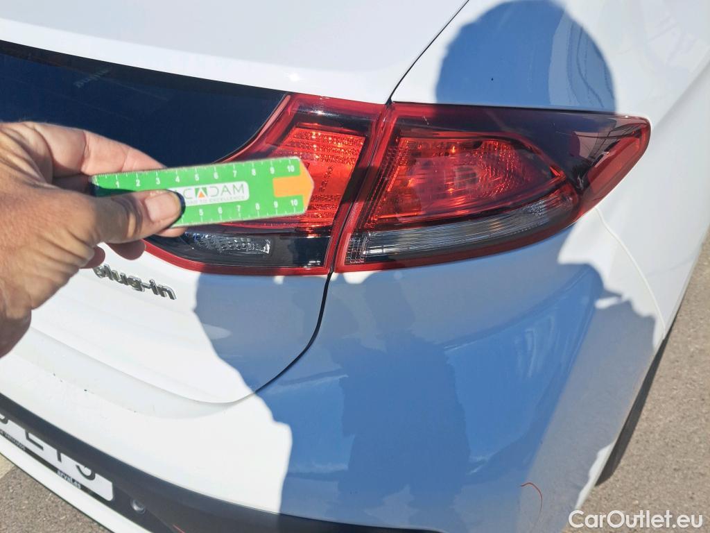  Hyundai   Ioniq HYUNDAI / 2019 / 5P / berlina con portón 1.6 GDI PHEV Klass DCT #49