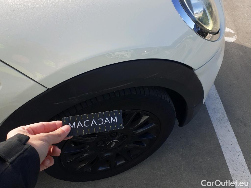  Mini  Cooper MINI MINI / 2014 / 5P / berlina con portón ONE 5 PUERTAS (CX) #30