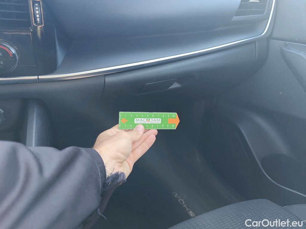  Nissan  Qashqai NISSAN  / 2021 / 5P / todoterreno DIG-T 103kW (140CV) mHEV 4x2 Acenta #15