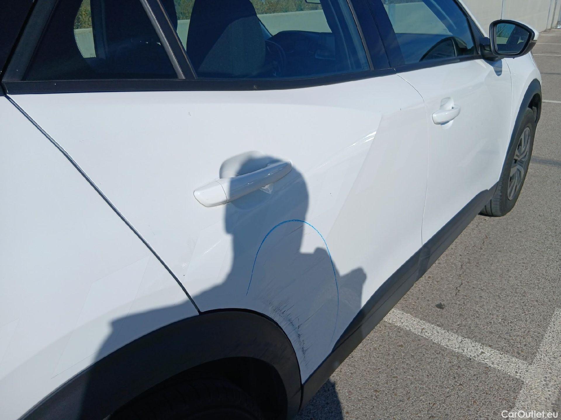  Peugeot  2008 PEUGEOT  / 2019 / 5P / todoterreno Active BlueHDI 81kW (110CV) #30