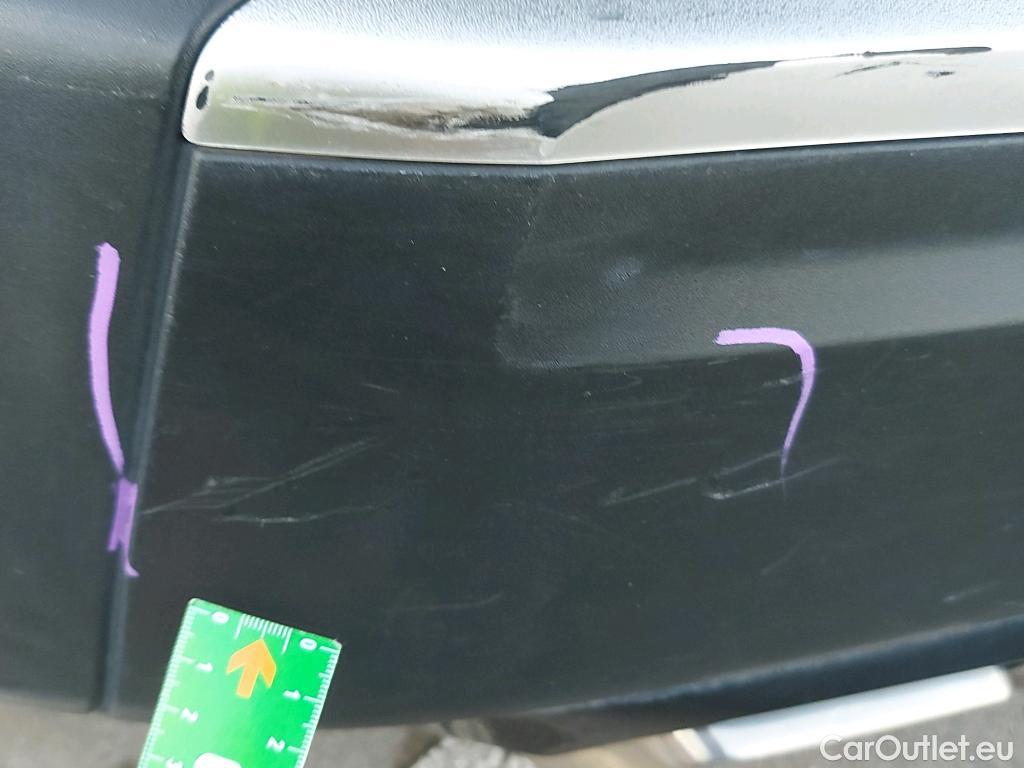  Peugeot  2008 PEUGEOT  / 2019 / 5P / todoterreno Allure Pack Puretech 130 S&S EAT8 (AC) #16