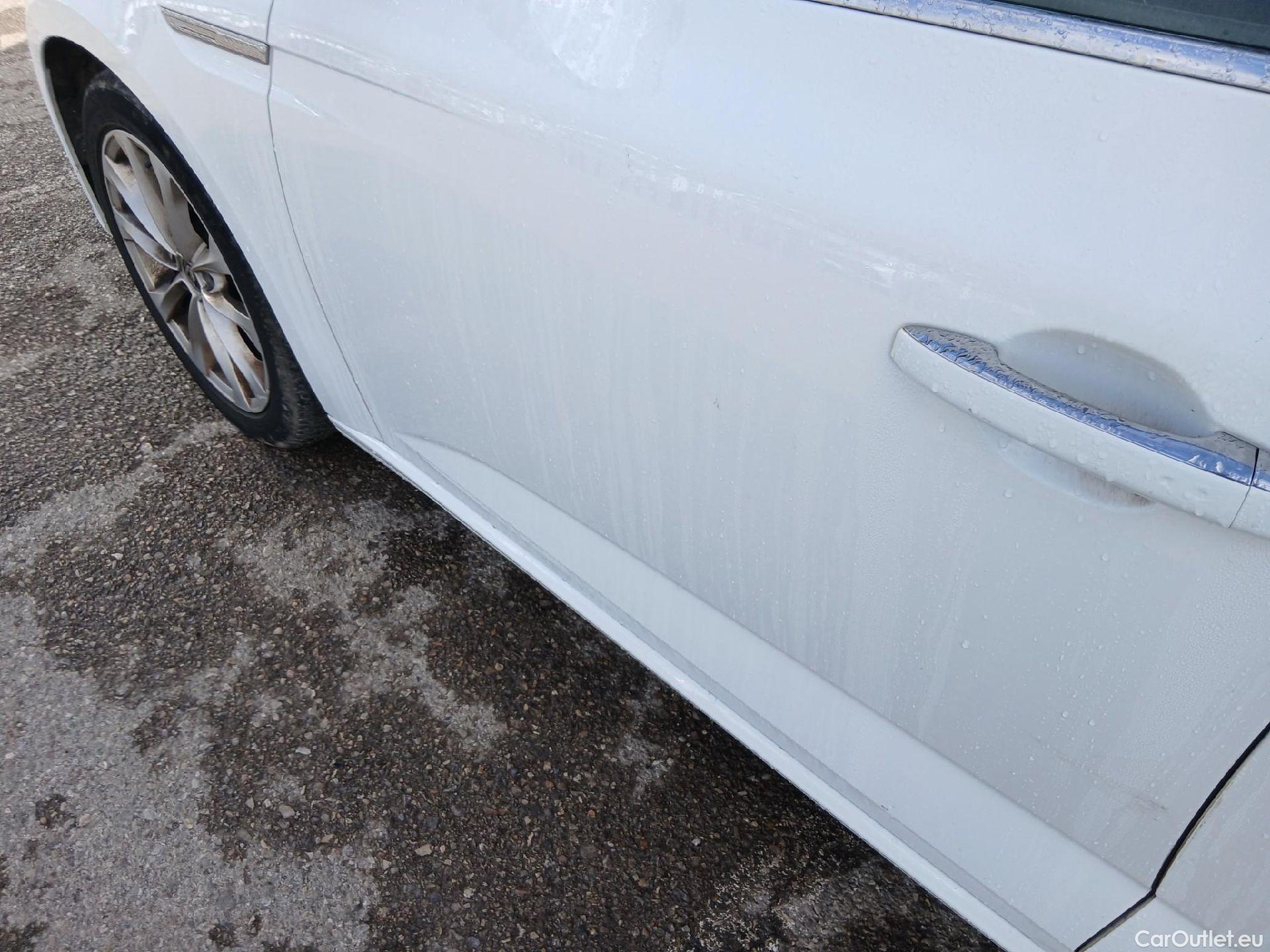  Renault  Megane RENAULT Mégane / 2015 / 5P / familiar S.T. Zen Tce GPF 103 kW (140CV) EDC -18 #7