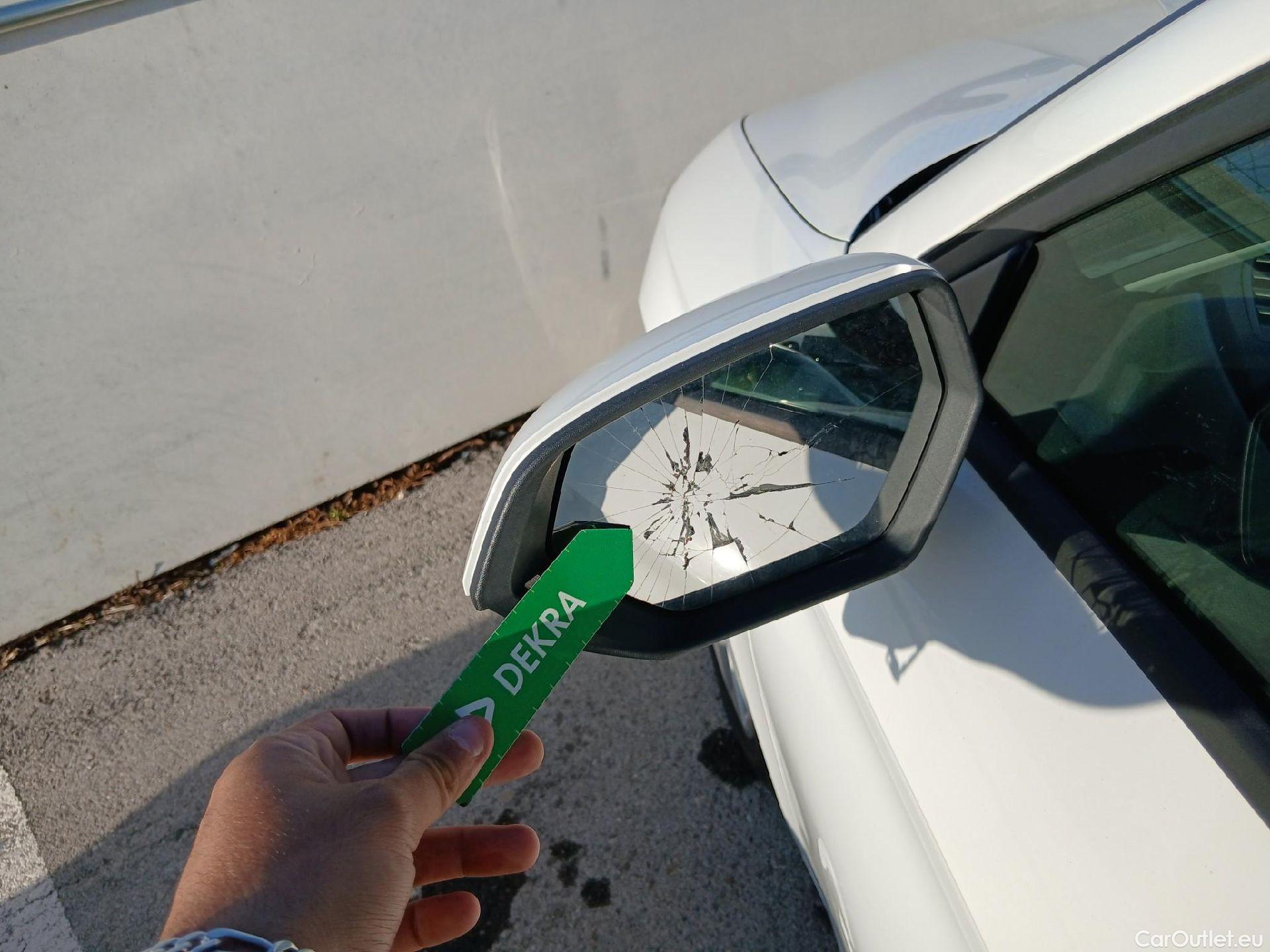  Seat  Leon SEAT Nuevo León / 2020 / 5P / familiar SP 2.0 TDI 85kW Style Go(SP) #20