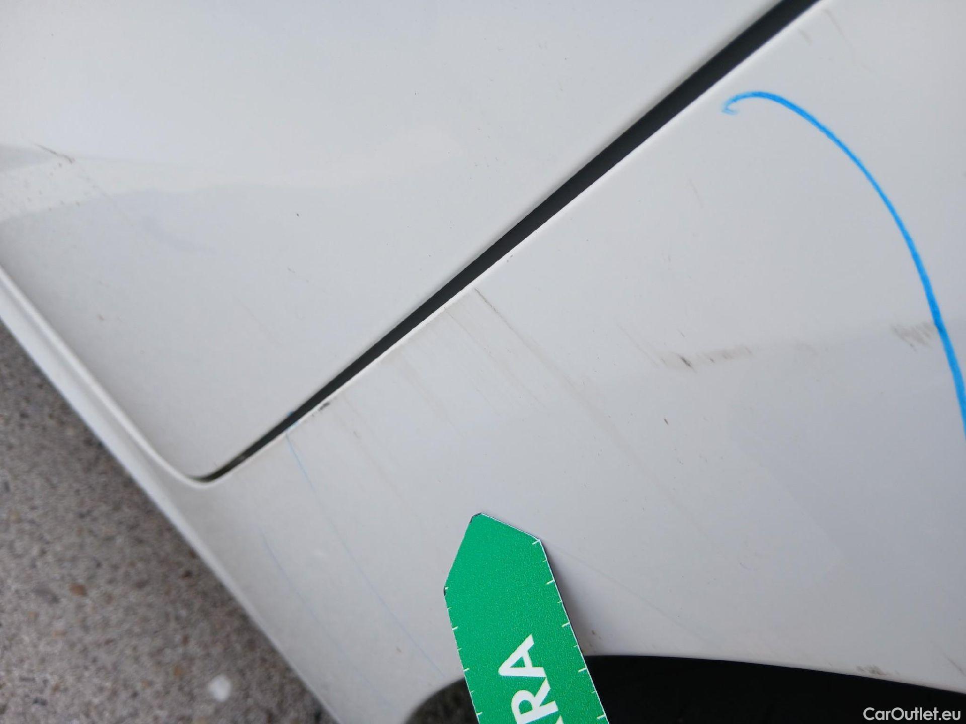  Opel  Corsa OPEL  / 2019 / 5P / berlina con portón 1.2T XHL 74kW (100CV) Edition #18