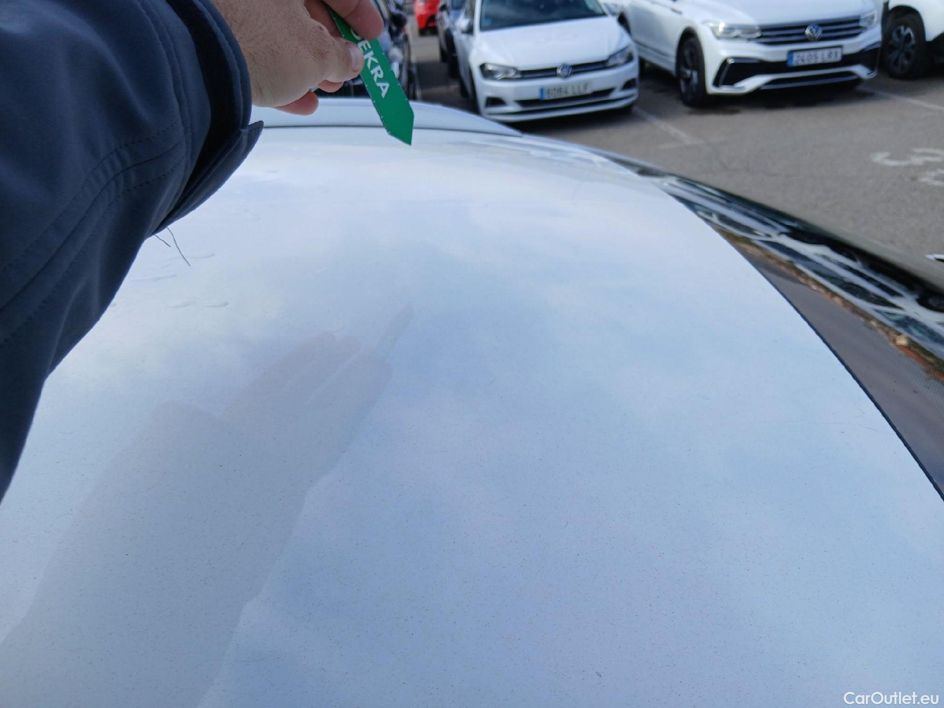  Renault  Megane RENAULT Mégane / 2015 / 5P / familiar S.T. Zen Tce GPF 103 kW (140CV) EDC -18 #14