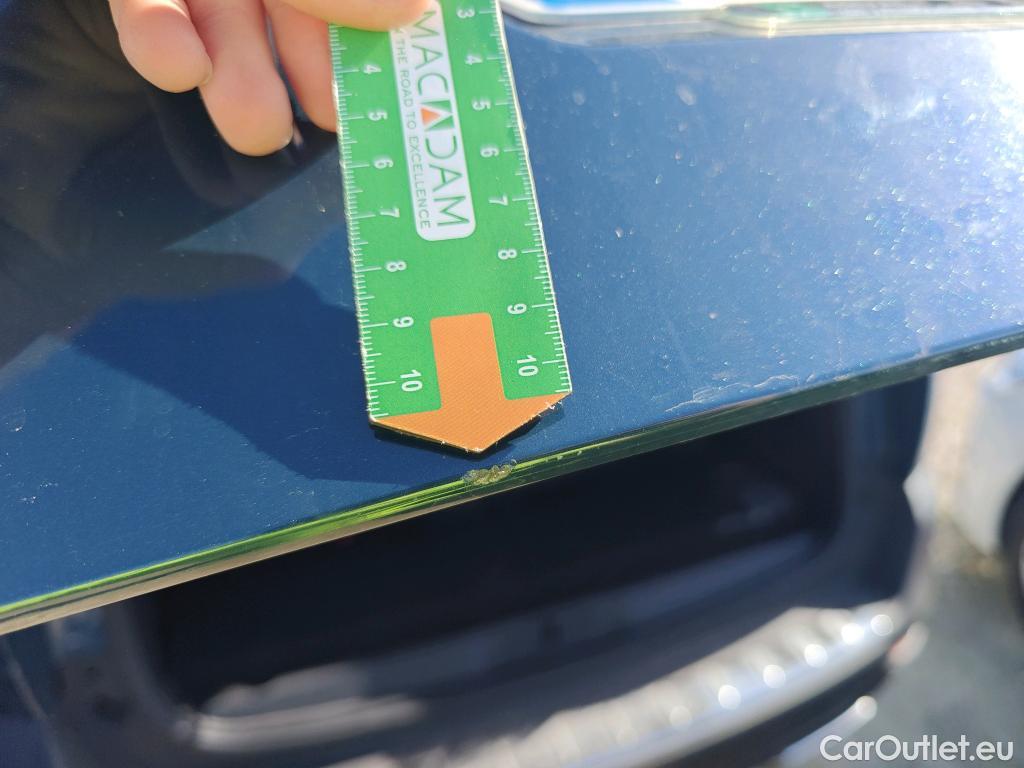  Peugeot  5008 PEUGEOT  / 2020 / 5P / todoterreno 1.5 BlueHDi 96kW S&S GT EAT8 #5