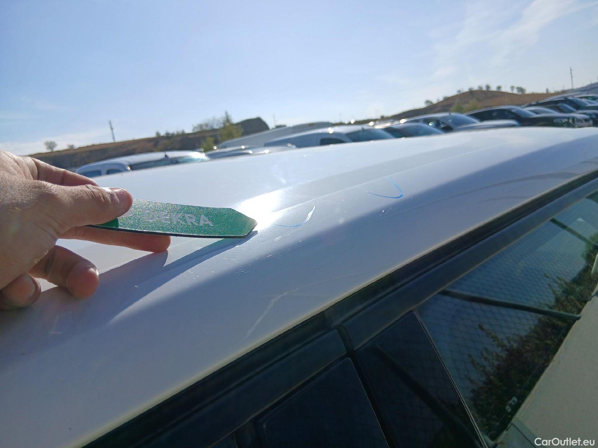  Peugeot  2008 PEUGEOT  / 2019 / 5P / todoterreno Active BlueHDI 81kW (110CV) #39