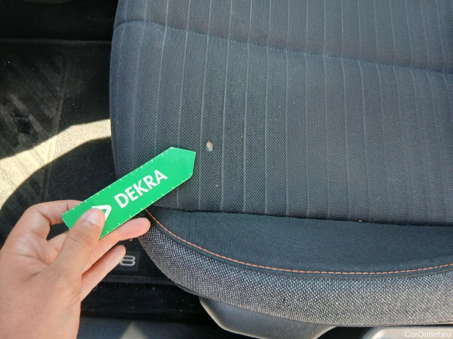  Peugeot  2008 PEUGEOT  / 2019 / 5P / todoterreno Active BlueHDI 81kW (110CV) #18