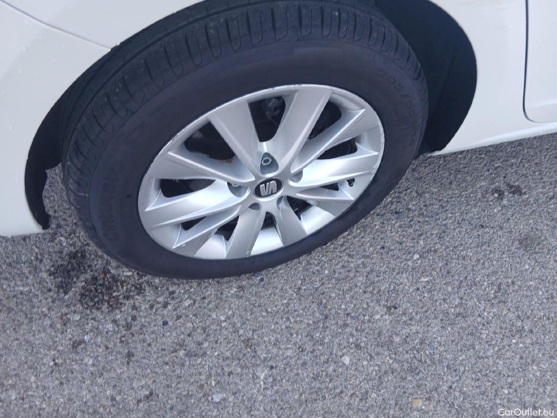  Seat  Leon SEAT León / 2016 / 5P / berlina con portón 2.0 TDI 110kW (150CV) St&Sp Style #26