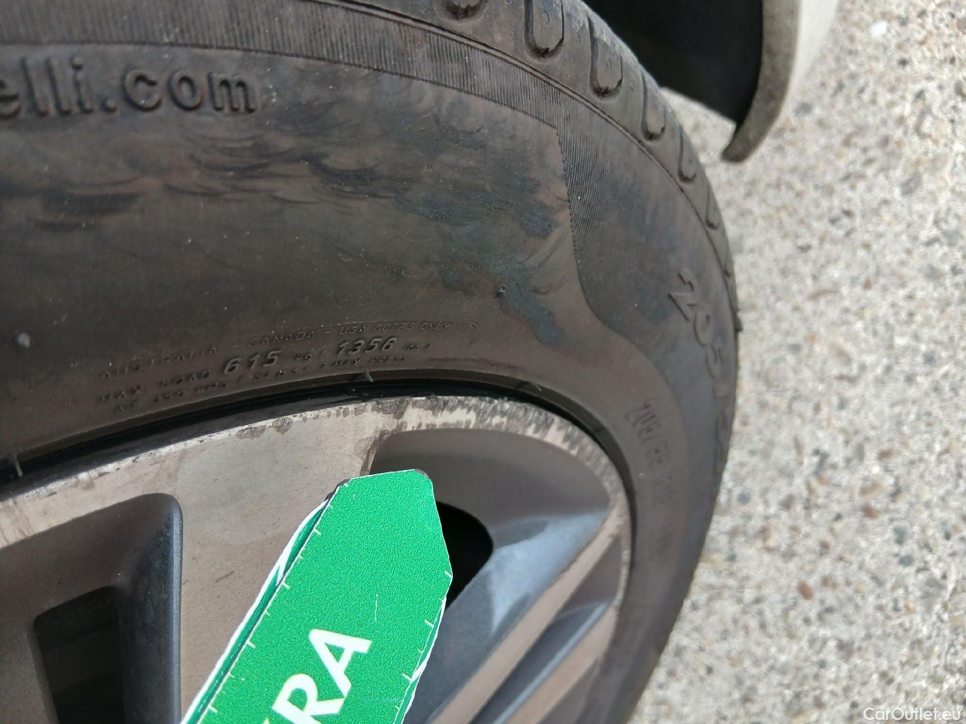  Peugeot  308 PEUGEOT  / 2017 / 5P / familiar SW Style BlueHDi 130 S&S #6