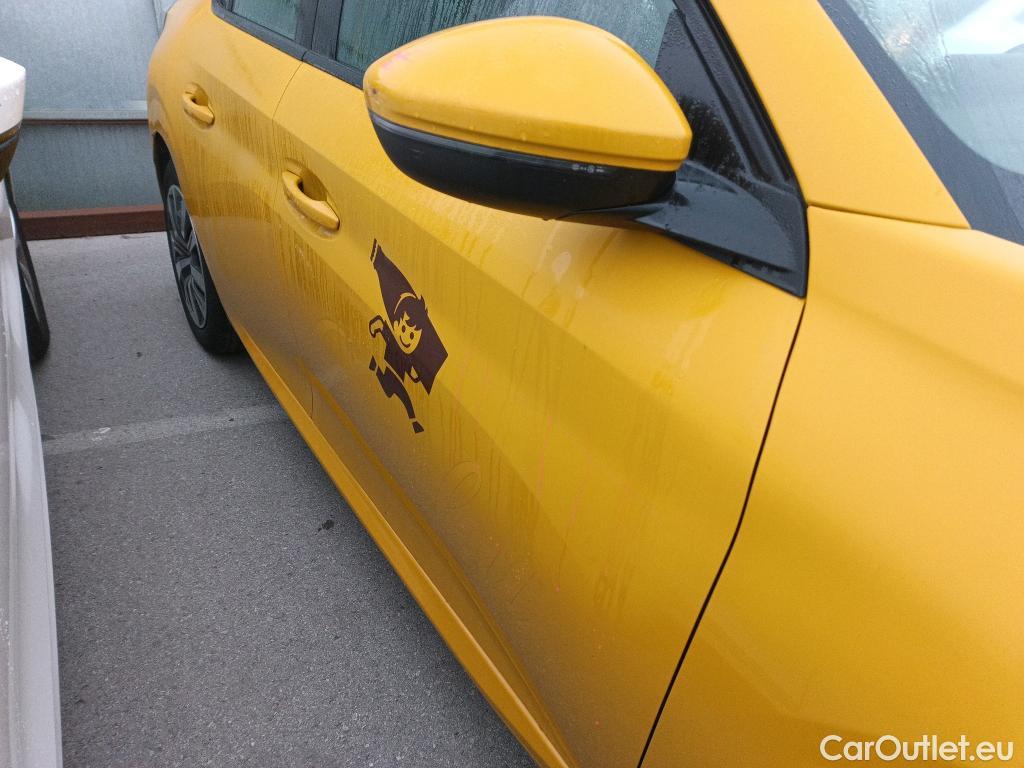  Peugeot  208 PEUGEOT  / 2019 / 5P / berlina con portón PureTech 73kW (100CV) Active #10