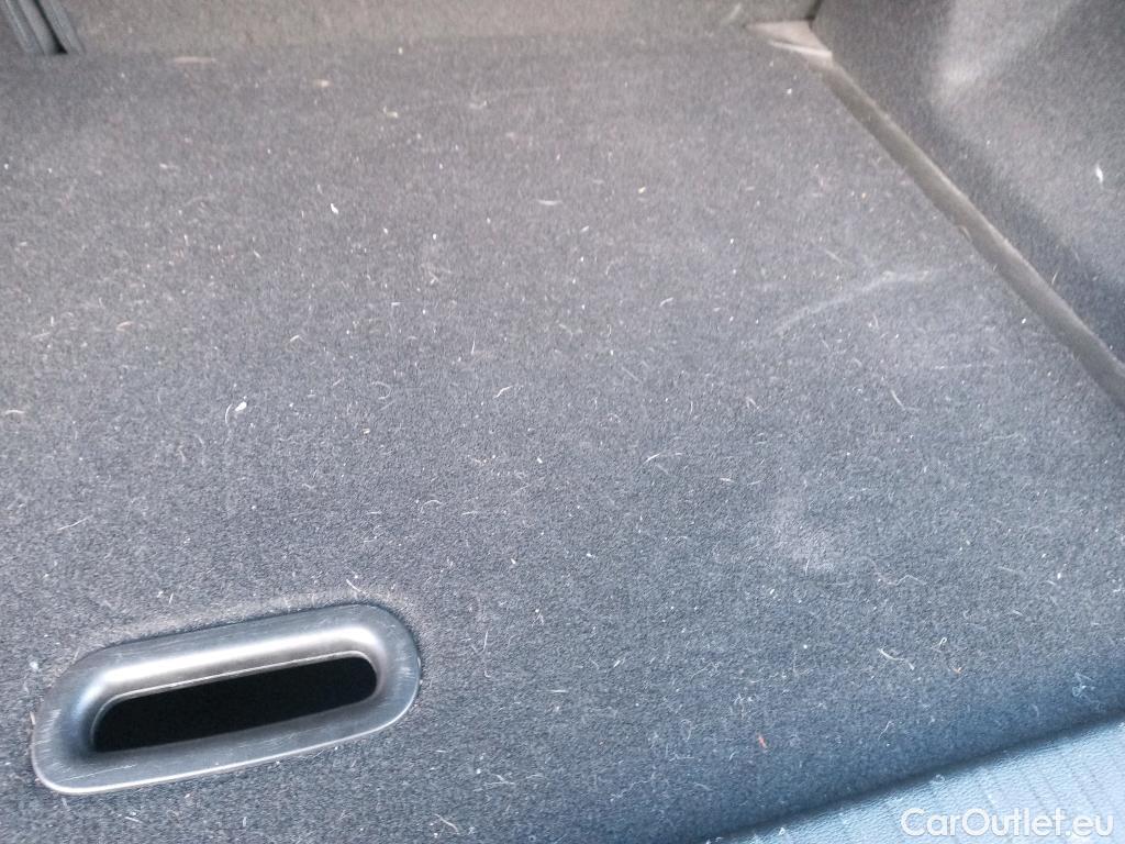  Renault  Captur RENAULT  / 2019 / 5P / todoterreno Intens TCe 90 (AC) #5