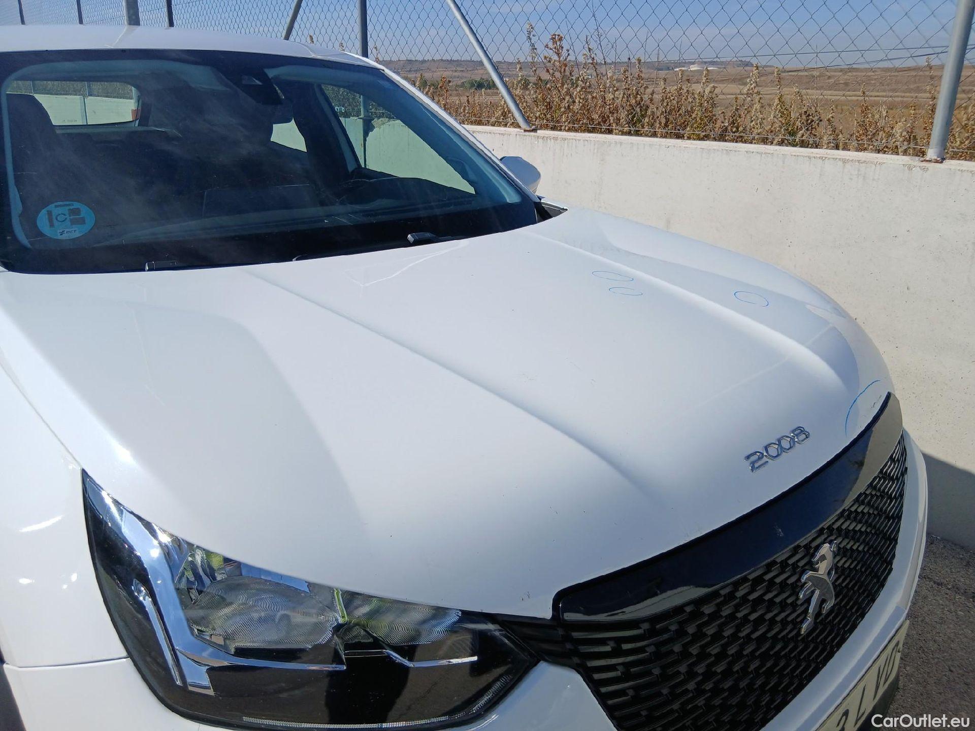  Peugeot  2008 PEUGEOT  / 2019 / 5P / todoterreno Active BlueHDI 81kW (110CV) #8