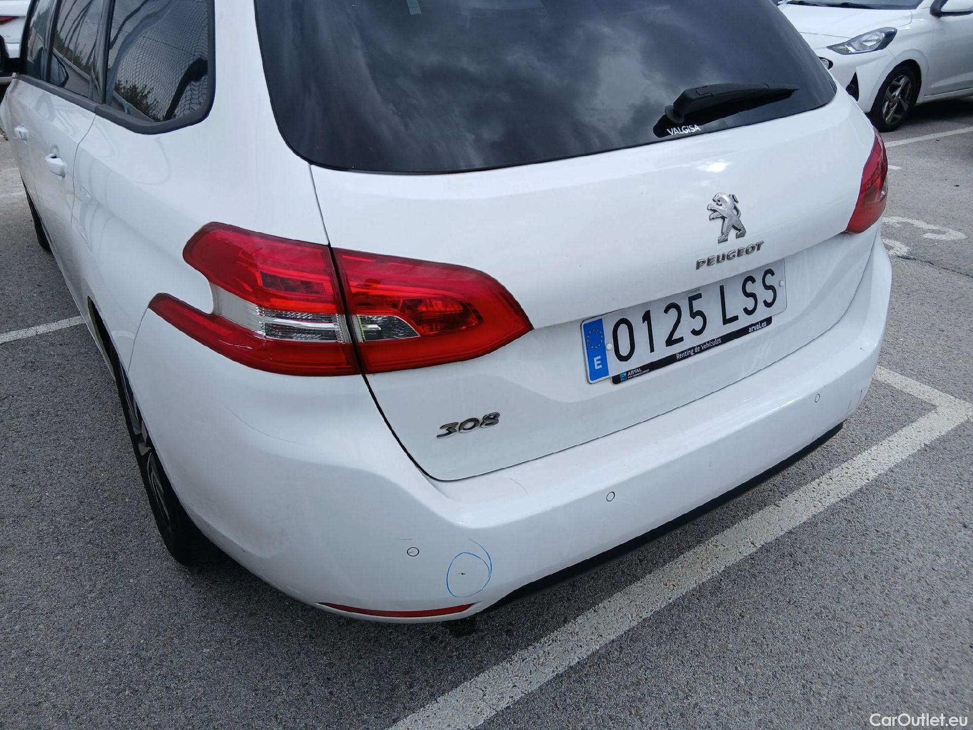  Peugeot  308 PEUGEOT  / 2017 / 5P / familiar SW Style BlueHDi 130 S&S #12