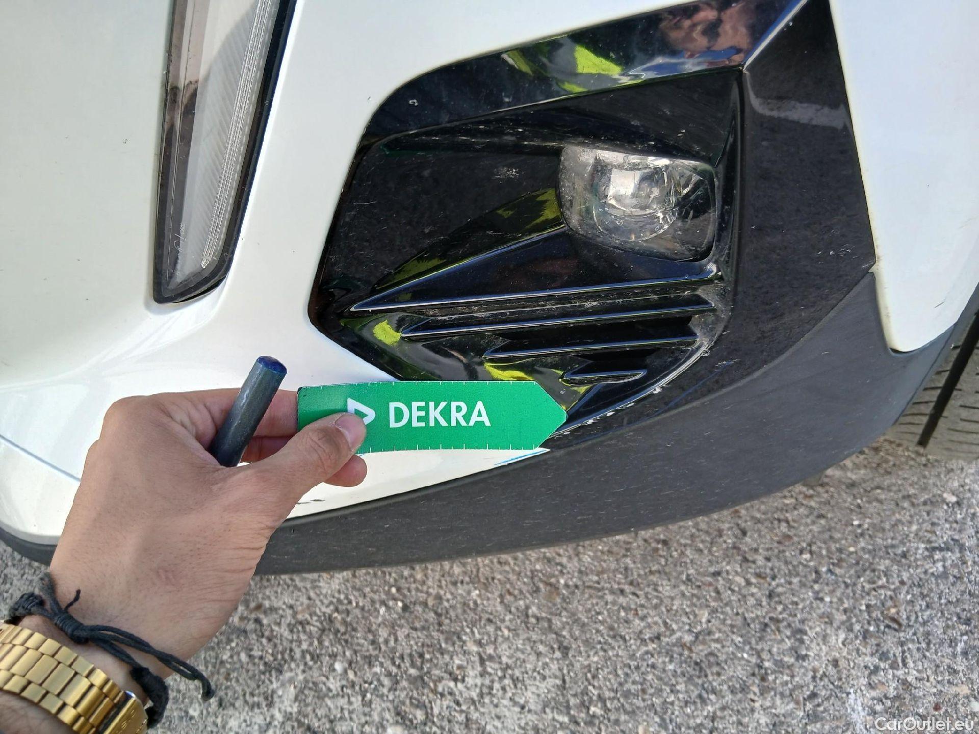  Peugeot  2008 PEUGEOT  / 2019 / 5P / todoterreno Allure Pack BlueHDI 81kW (110CV) (AC) #8