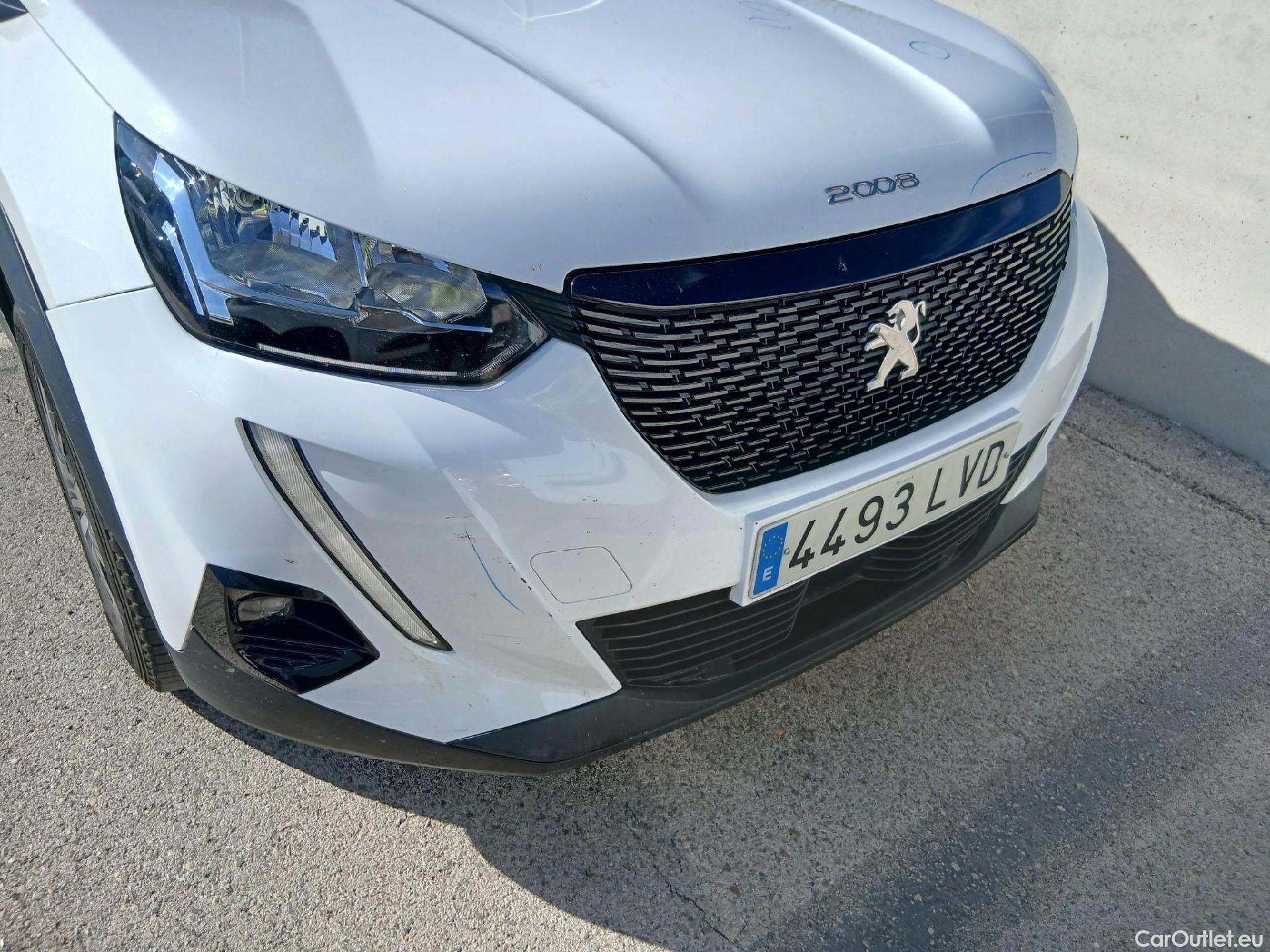  Peugeot  2008 PEUGEOT  / 2019 / 5P / todoterreno Active BlueHDI 81kW (110CV) #2