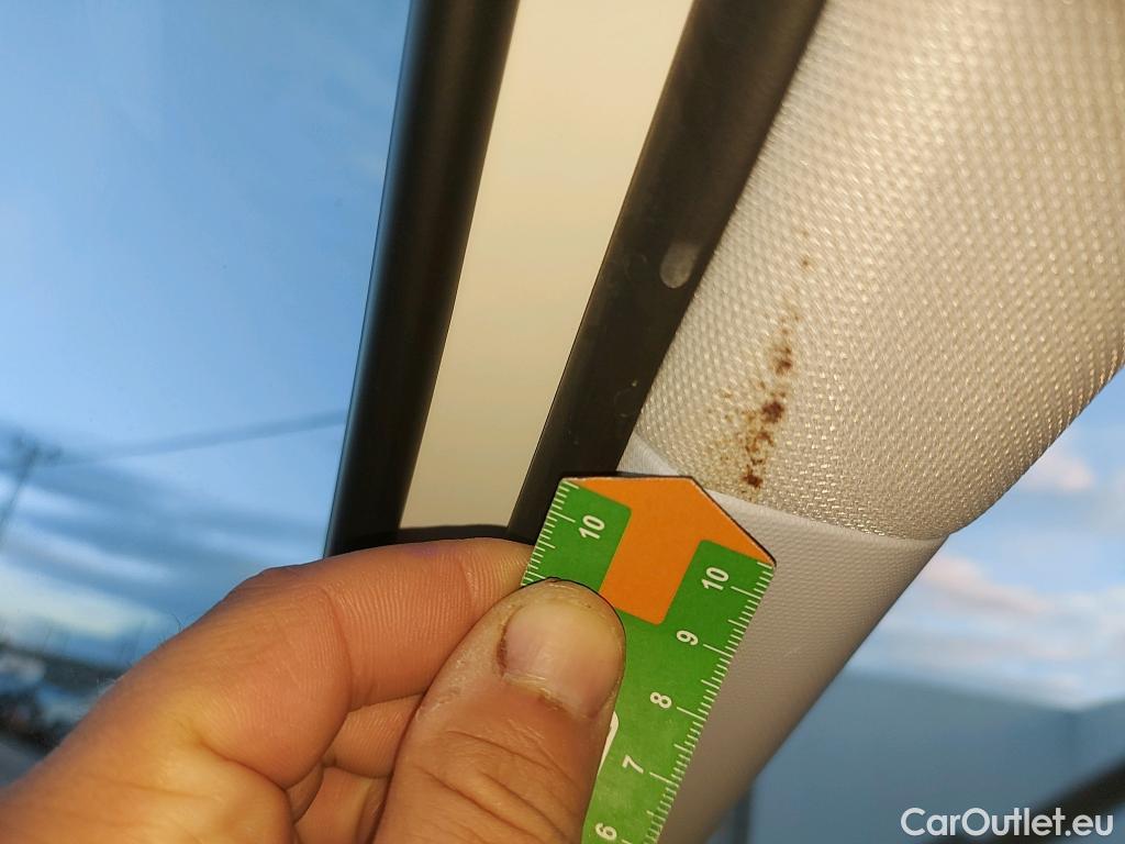  Peugeot  2008 PEUGEOT  / 2019 / 5P / todoterreno Allure Pack Puretech 130 S&S EAT8 (AC) #2