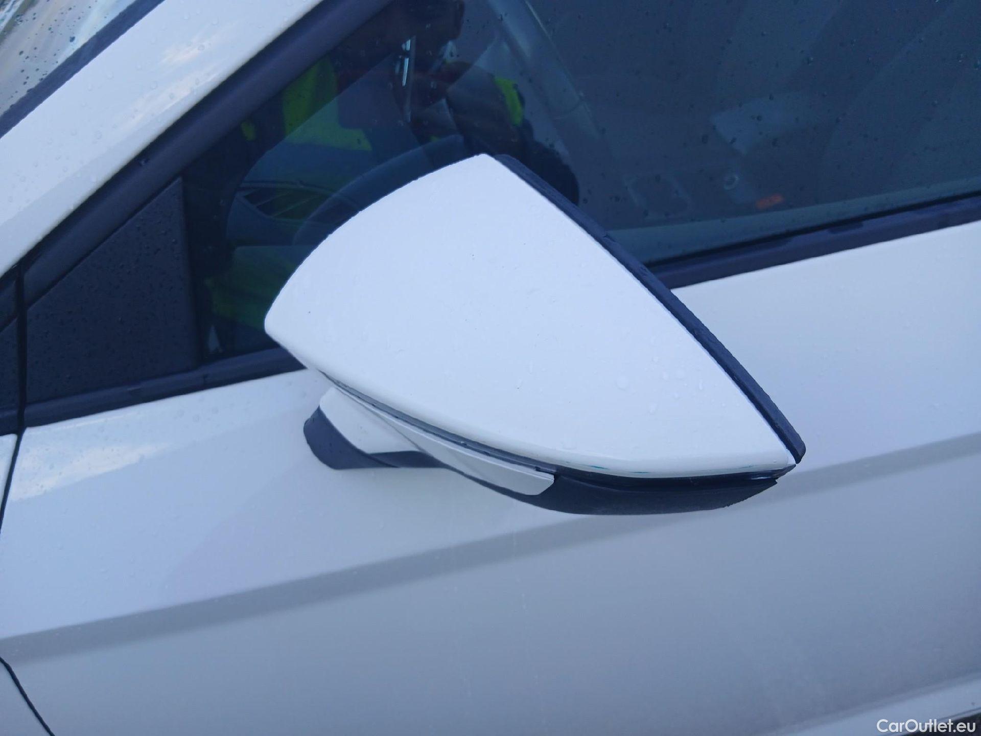  Seat  Leon SEAT León / 2016 / 5P / berlina con portón 2.0 TDI 110kW (150CV) St&Sp Style #12