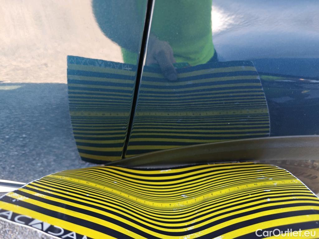  Peugeot  5008 PEUGEOT  / 2020 / 5P / todoterreno 1.5 BlueHDi 96kW S&S GT EAT8 #33