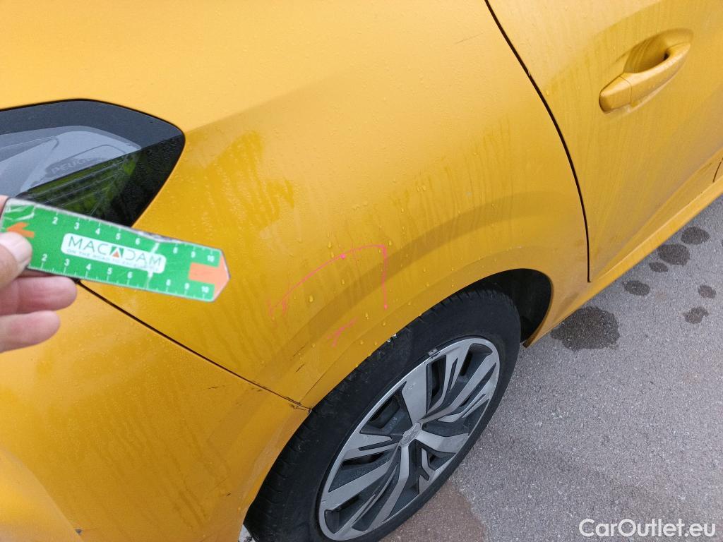  Peugeot  208 PEUGEOT  / 2019 / 5P / berlina con portón PureTech 73kW (100CV) Active #1