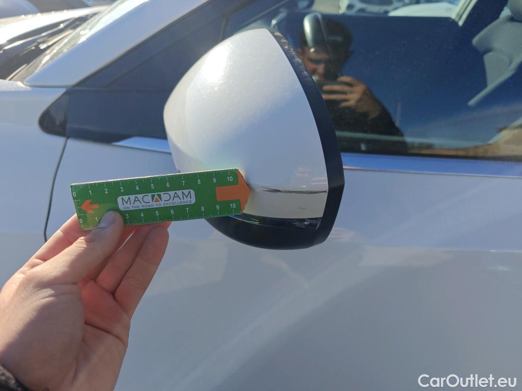  Nissan  Qashqai NISSAN  / 2021 / 5P / todoterreno DIG-T 103kW (140CV) mHEV 4x2 Acenta #28