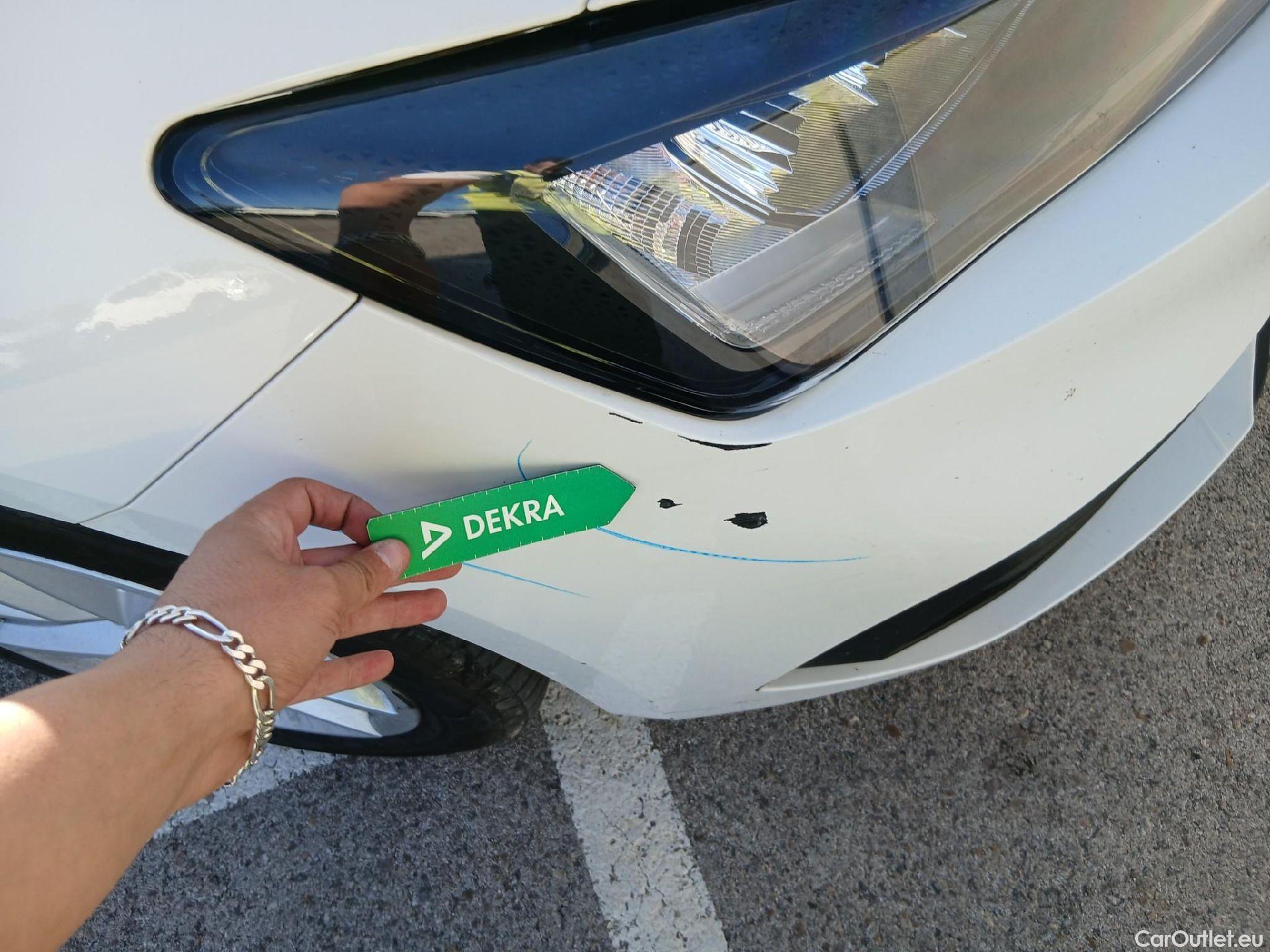  Seat  Leon SEAT Nuevo León / 2020 / 5P / familiar SP 2.0 TDI 85kW Style Go(SP) #3