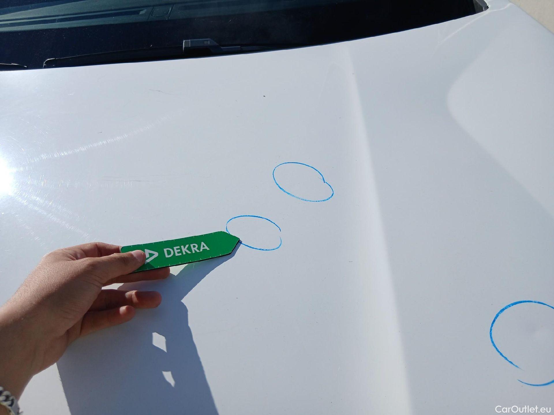  Peugeot  2008 PEUGEOT  / 2019 / 5P / todoterreno Active BlueHDI 81kW (110CV) #7