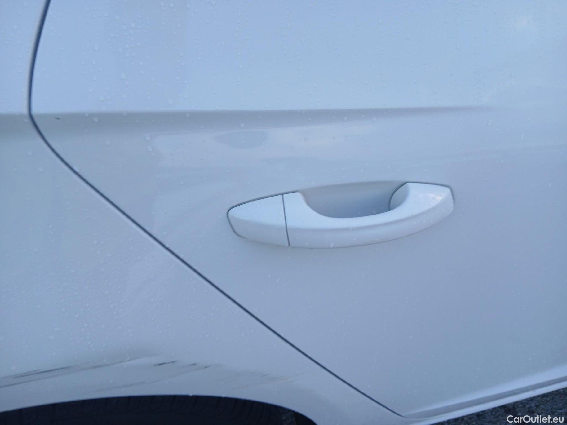  Seat  Leon SEAT León / 2016 / 5P / berlina con portón 2.0 TDI 110kW (150CV) St&Sp Style #28