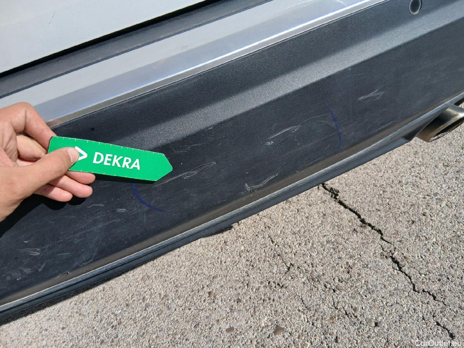  Peugeot  2008 PEUGEOT  / 2019 / 5P / todoterreno Active BlueHDI 81kW (110CV) #22