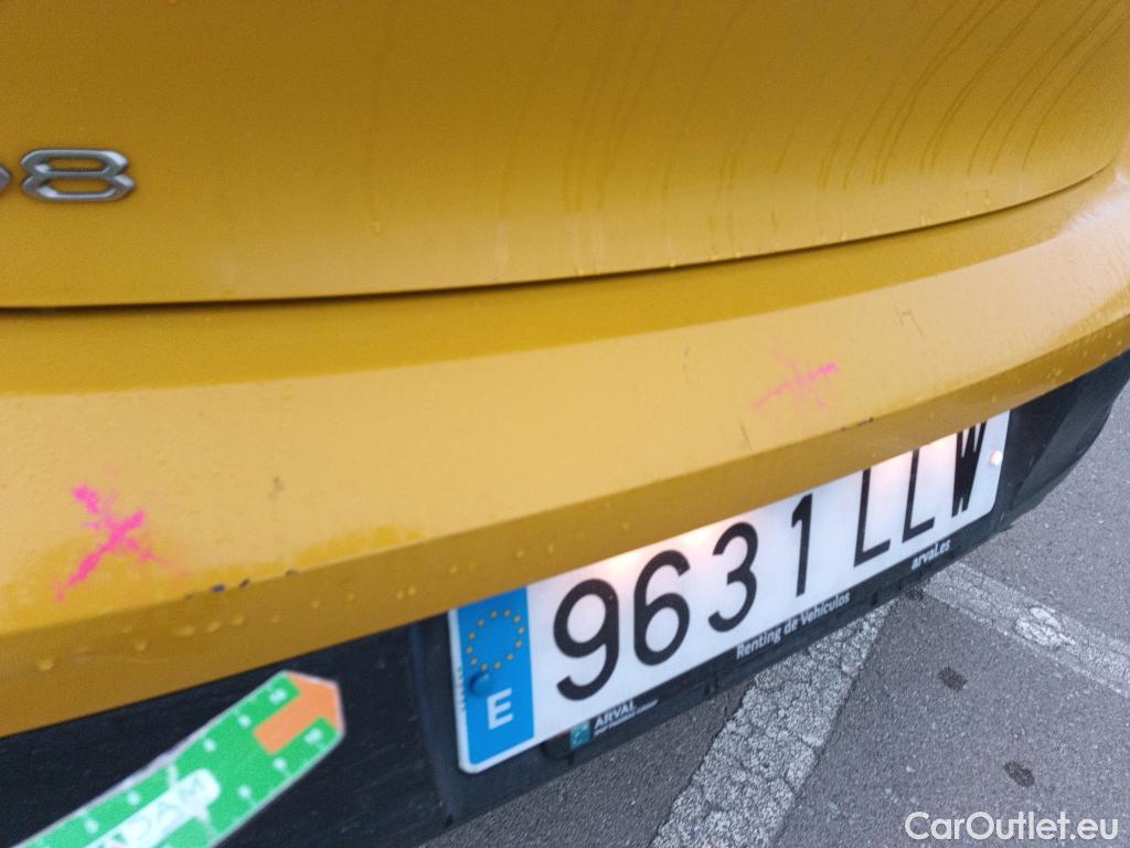  Peugeot  208 PEUGEOT  / 2019 / 5P / berlina con portón PureTech 73kW (100CV) Active #14