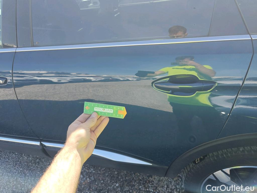  Peugeot  5008 PEUGEOT  / 2020 / 5P / todoterreno 1.5 BlueHDi 96kW S&S GT EAT8 #28