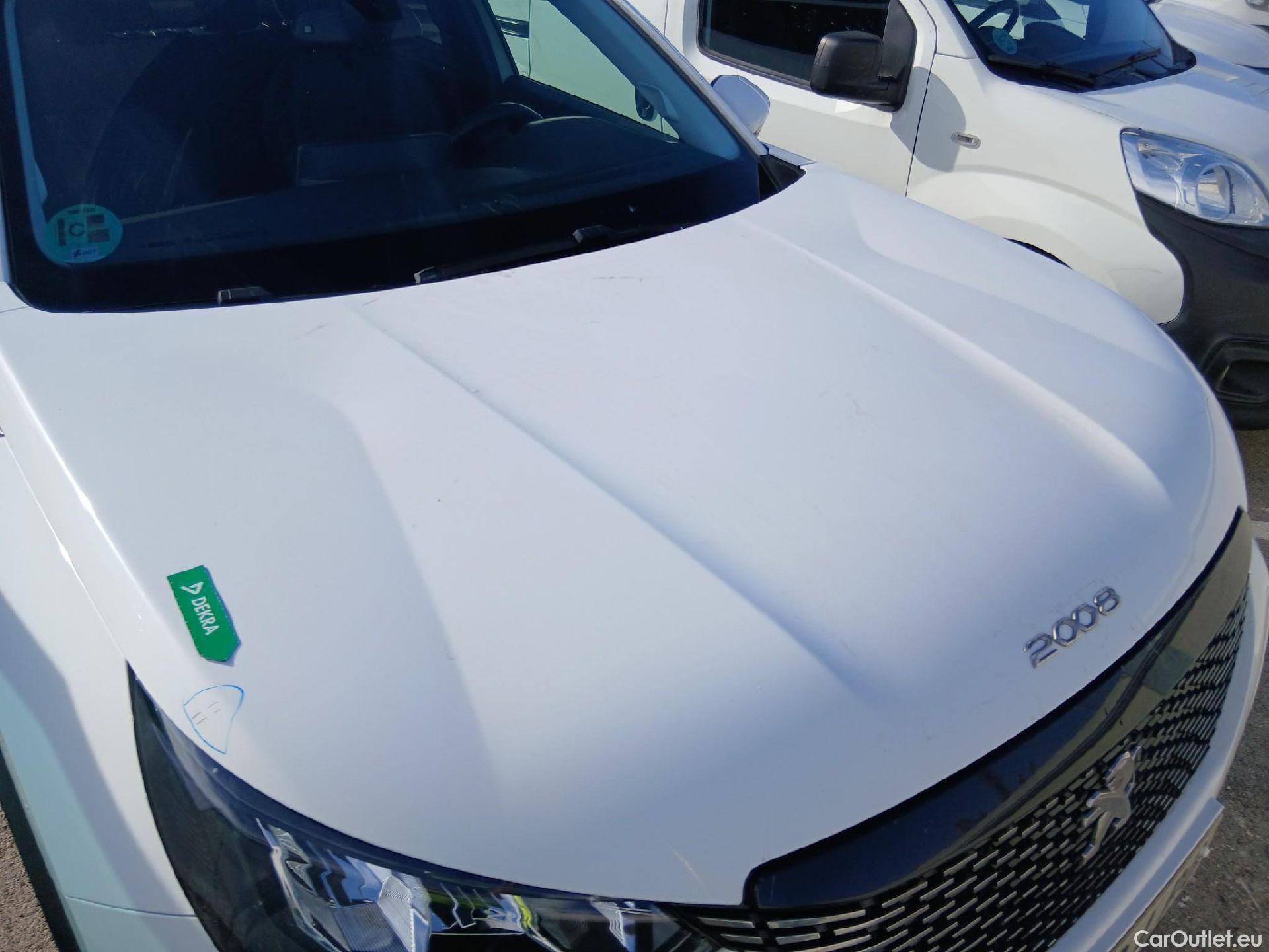  Peugeot  2008 PEUGEOT  / 2019 / 5P / todoterreno Allure Pack BlueHDI 81kW (110CV) (AC) #3