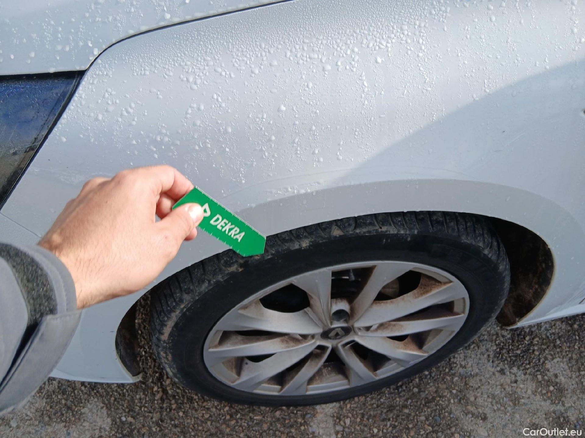  Renault  Megane RENAULT Mégane / 2015 / 5P / familiar S.T. Zen Tce GPF 103 kW (140CV) EDC -18 #6