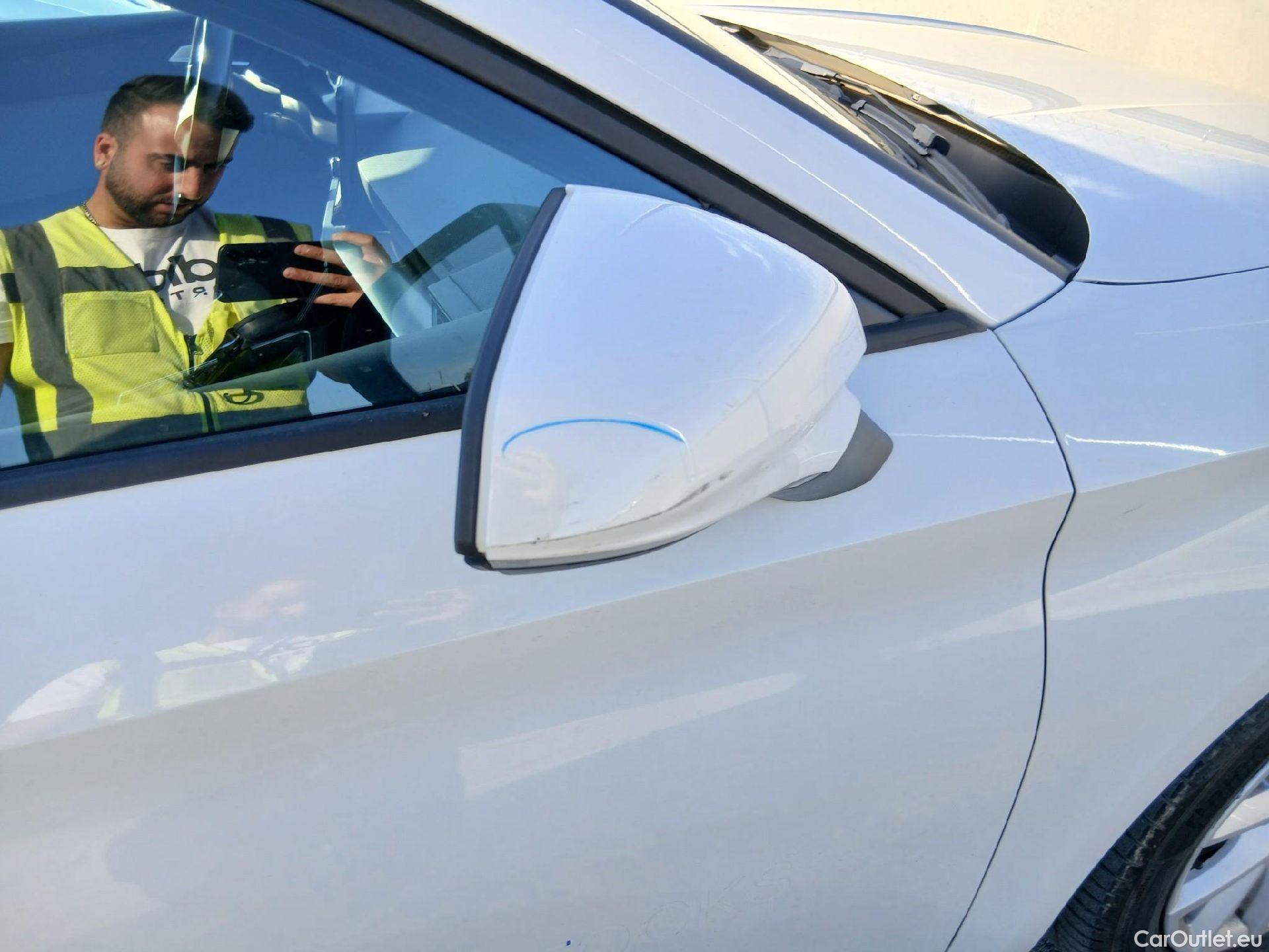  Seat  Leon SEAT Nuevo León / 2020 / 5P / familiar SP 2.0 TDI 85kW Style Go(SP) #16