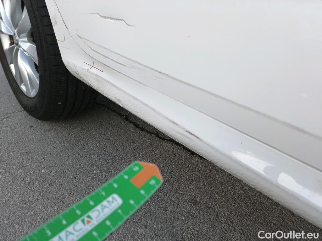  Skoda  KAMIQ SKODA  1.0 TSI 81kW (110CV) DSG Ambition (CX) #4