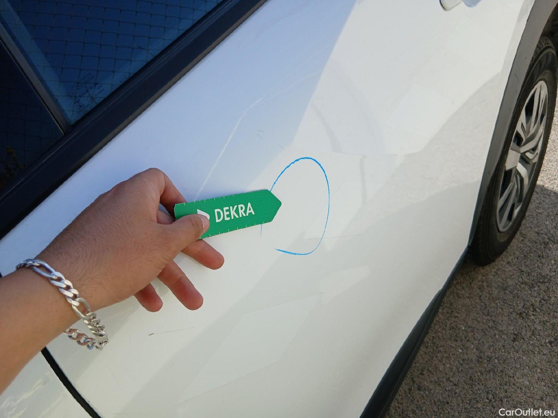  Peugeot  2008 PEUGEOT  / 2019 / 5P / todoterreno Active BlueHDI 81kW (110CV) #14