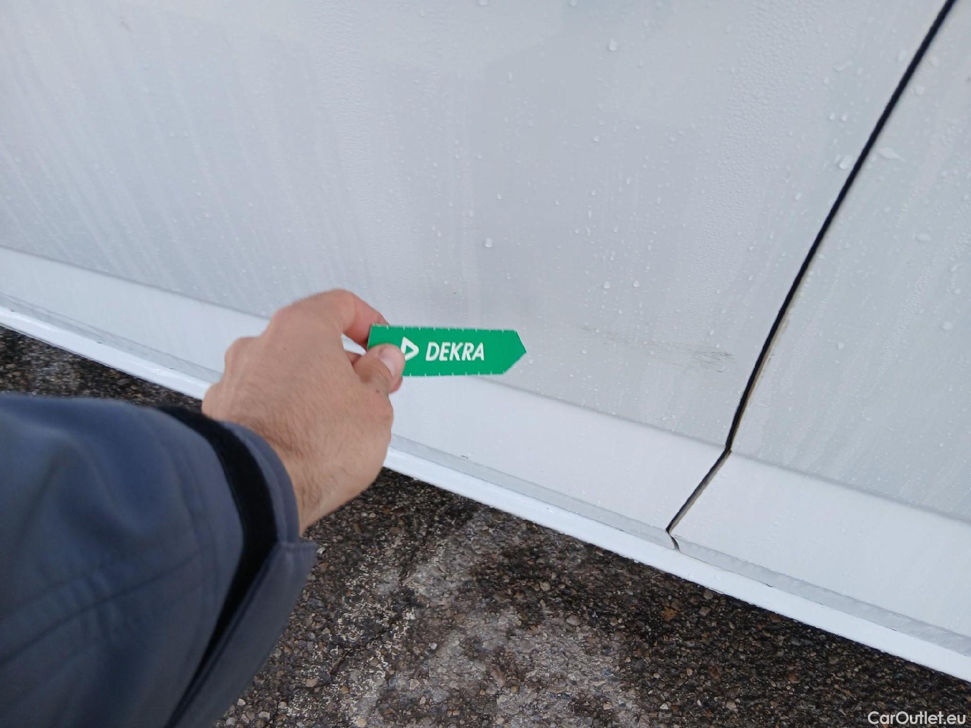  Renault  Megane RENAULT Mégane / 2015 / 5P / familiar S.T. Zen Tce GPF 103 kW (140CV) EDC -18 #8