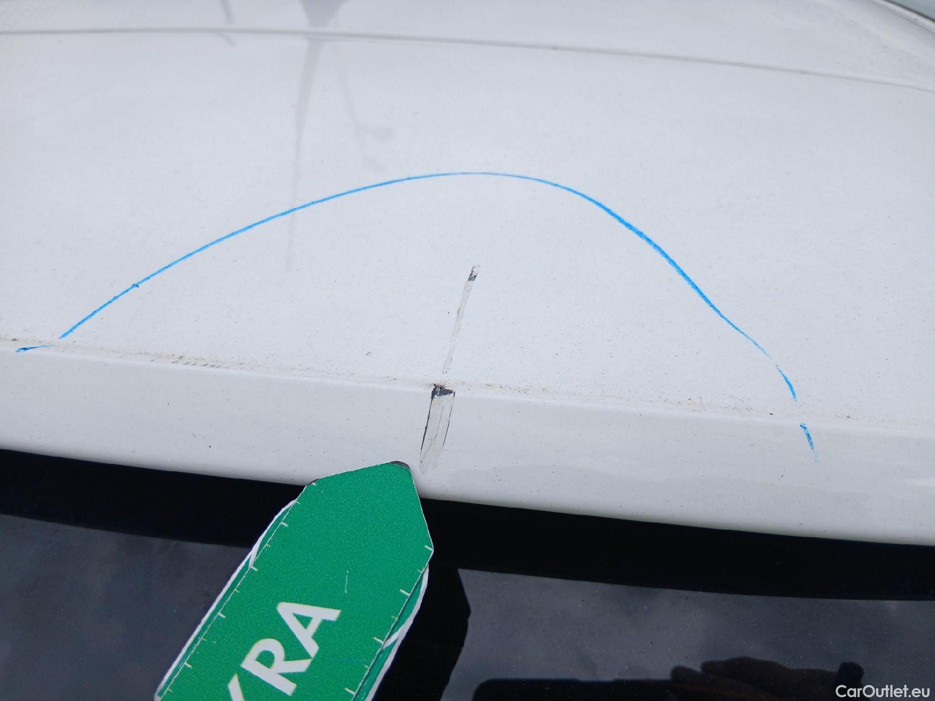  Peugeot  308 PEUGEOT  / 2017 / 5P / familiar SW Style BlueHDi 130 S&S #16