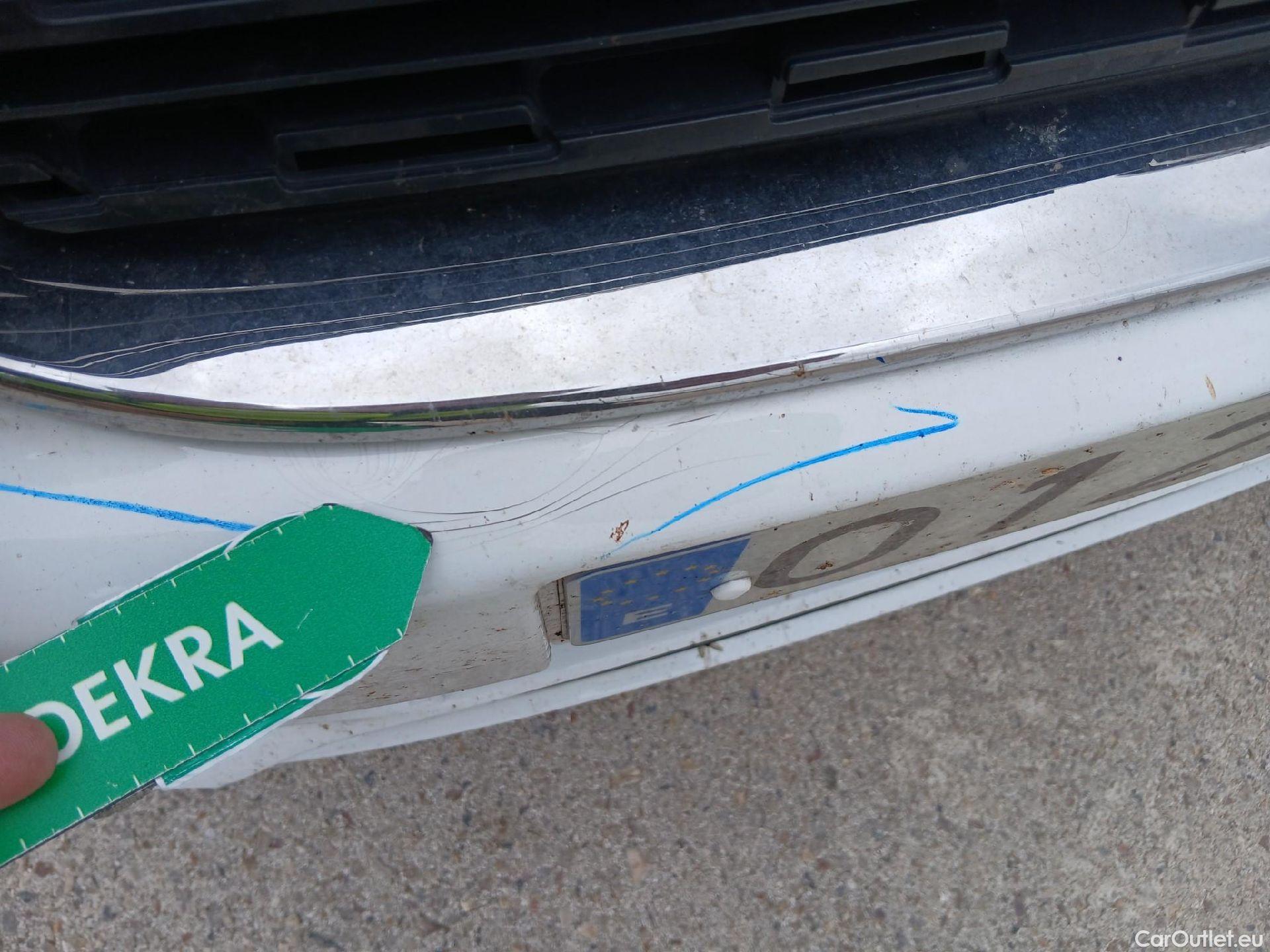  Peugeot  308 PEUGEOT  / 2017 / 5P / familiar SW Style BlueHDi 130 S&S #8