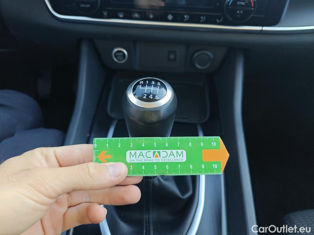  Nissan  Qashqai NISSAN  / 2021 / 5P / todoterreno DIG-T 103kW (140CV) mHEV 4x2 Acenta #17