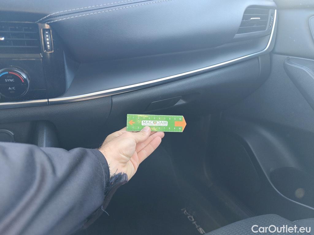  Nissan  Qashqai NISSAN  / 2021 / 5P / todoterreno DIG-T 103kW (140CV) mHEV 4x2 Acenta #16