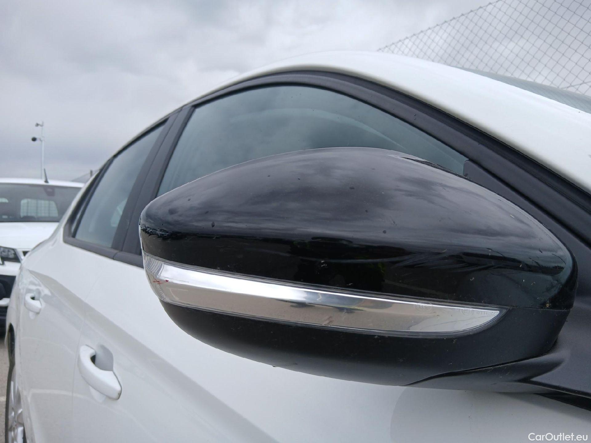  Opel  Corsa OPEL  / 2019 / 5P / berlina con portón 1.2T XHL 74kW (100CV) Edition #42