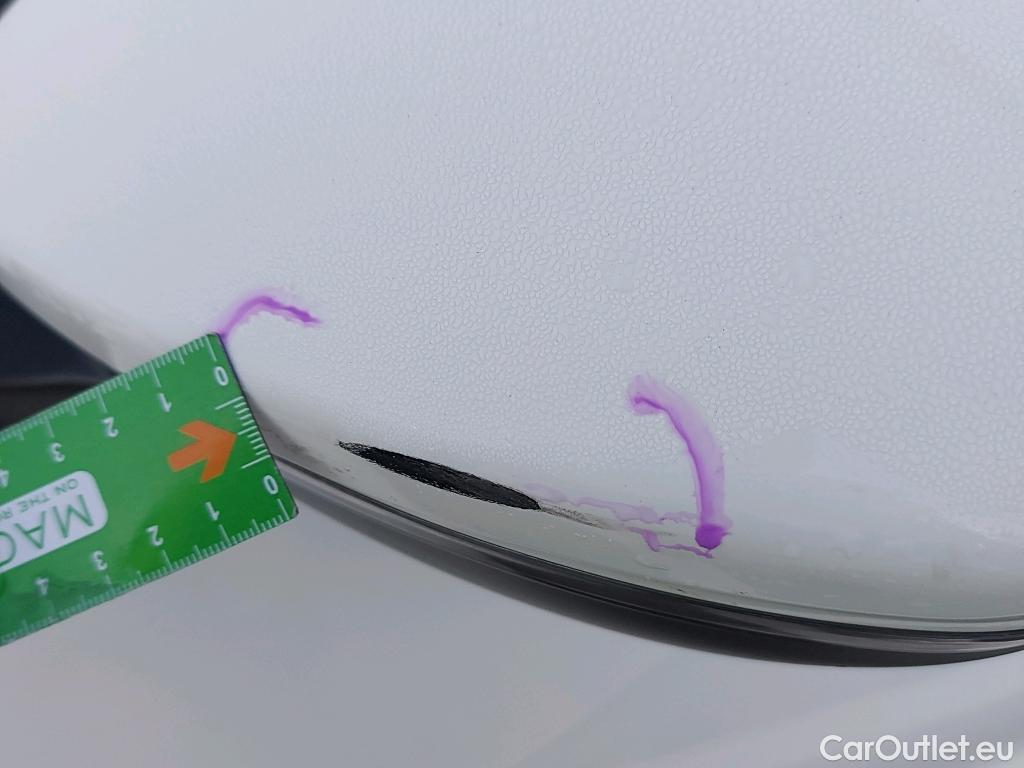  Peugeot  2008 PEUGEOT  / 2019 / 5P / todoterreno Allure Pack Puretech 130 S&S EAT8 (AC) #36